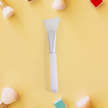 Silicone Face Mask Applicator Brush (1 Pc)